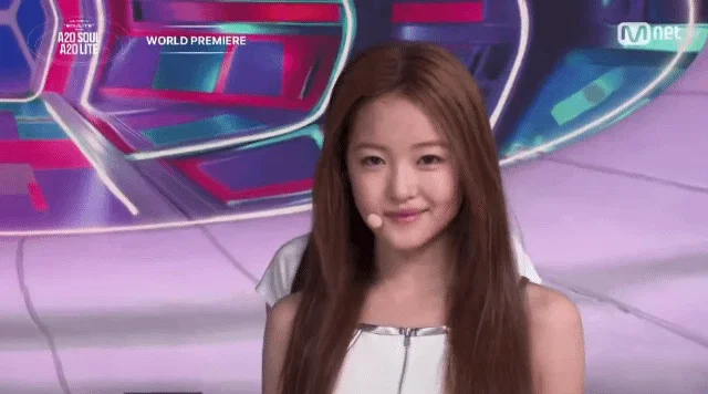 이수만 걸그룹 딱 한명만 갈색으로 염색시킨거 보아 떠올리게 의도한거같음