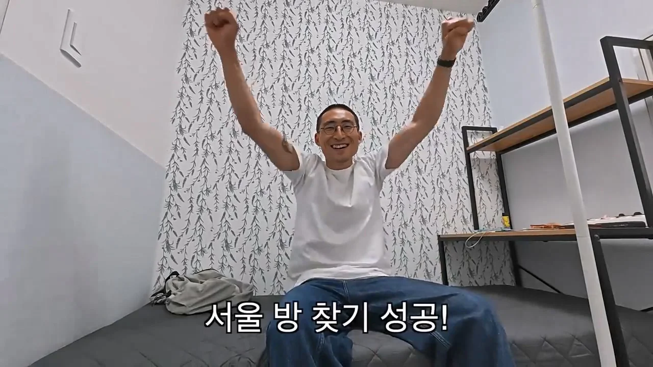 해외여행으로 가진돈 다 써버린 여행 유튜버 근황 (52)