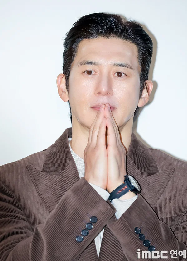 배우 고수 근황 (4)