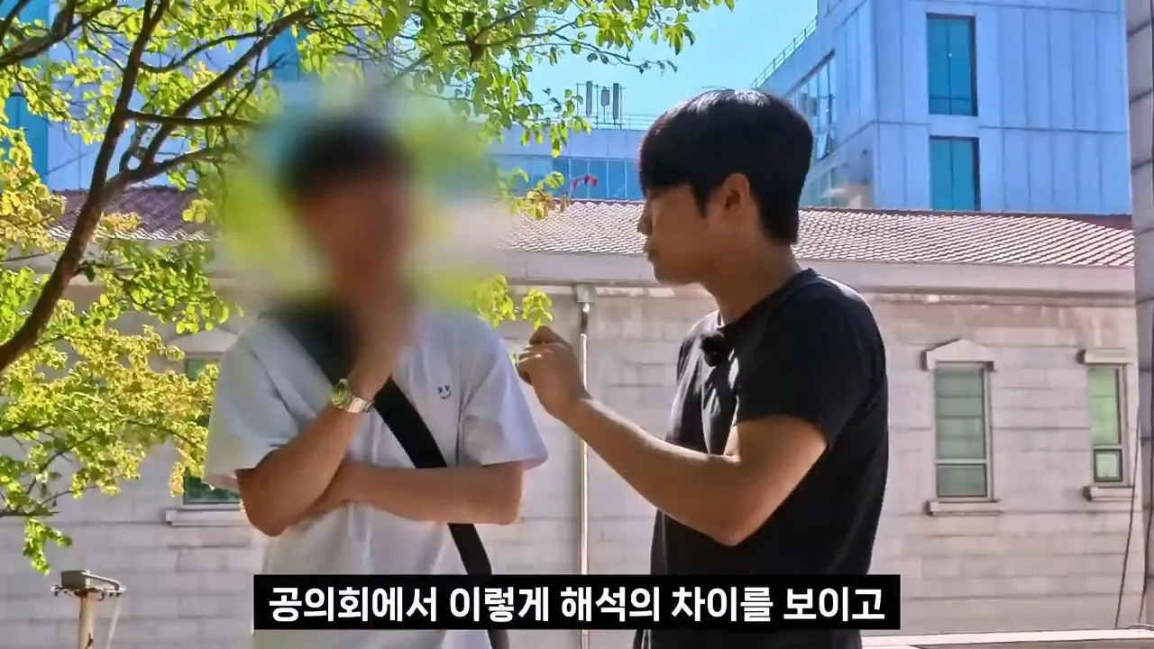 종교는 인간이 만들었다는 서울대생, 목사는 답할 수 있을까.mp4_20261001_153125.393.jpg 서울대생이 목사에게 말하는 종교는 인간이 만든것이라는 이유