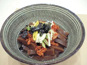 한국은 채식주의자와 무슬림을 위한 요리가 없다. (13)