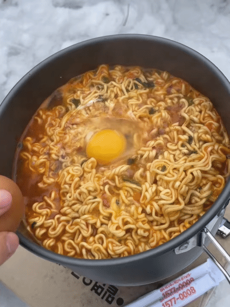 겨울설산 라면