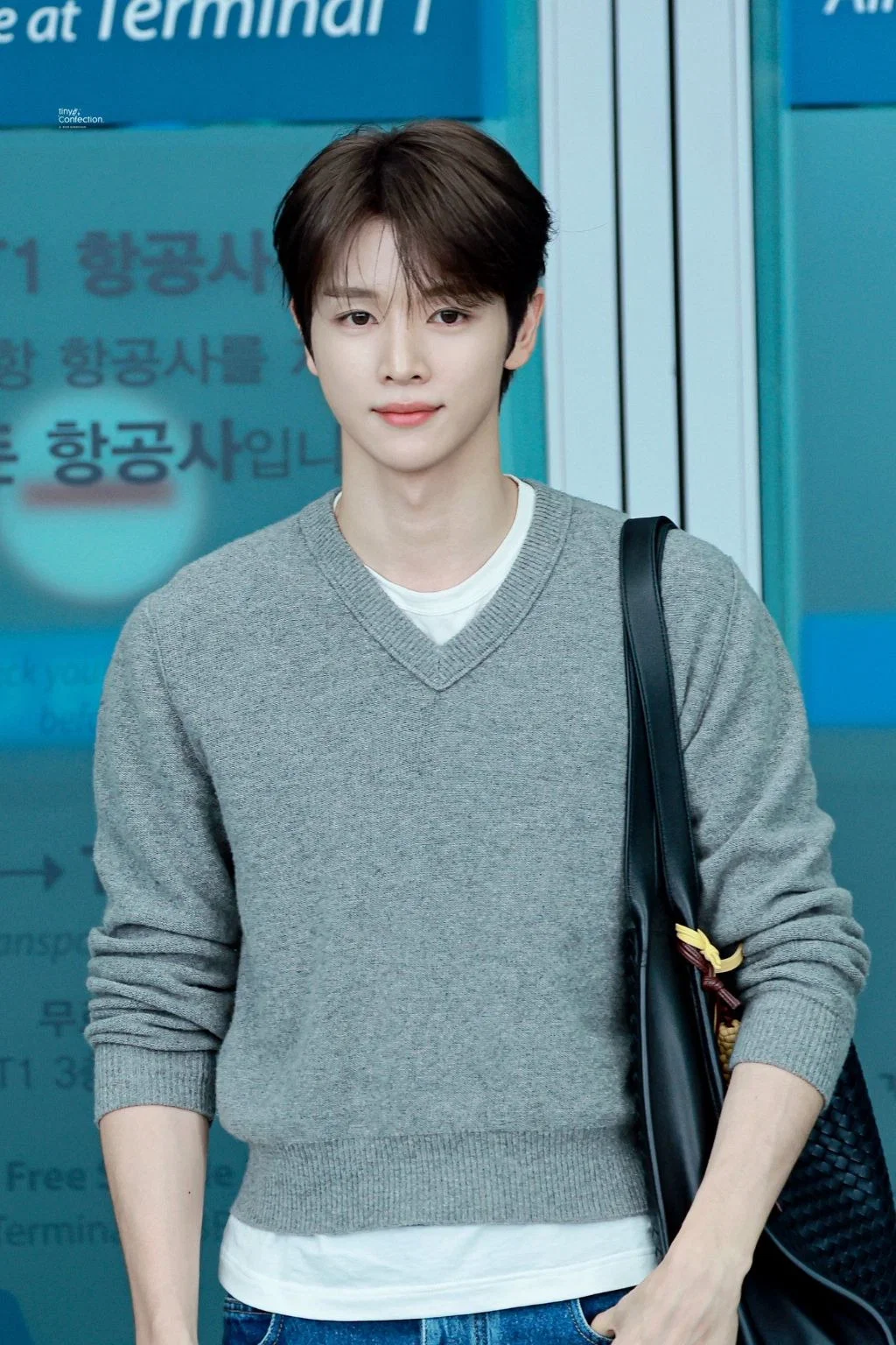 실시간 밀라노로 출국하는 라이즈 성찬 (보테가베네타)