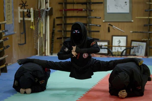 싱글벙글 이란에 있는 여성닌자들... (4)
