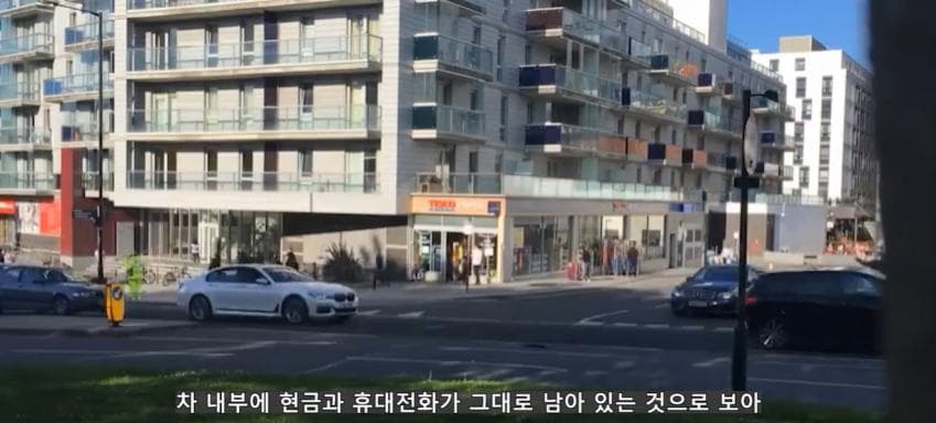 깊이를 알 수 없는 수중동굴에서 완전히 사라진 남자 (43)