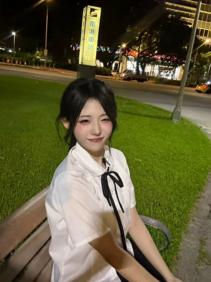 QWER 히나 인별