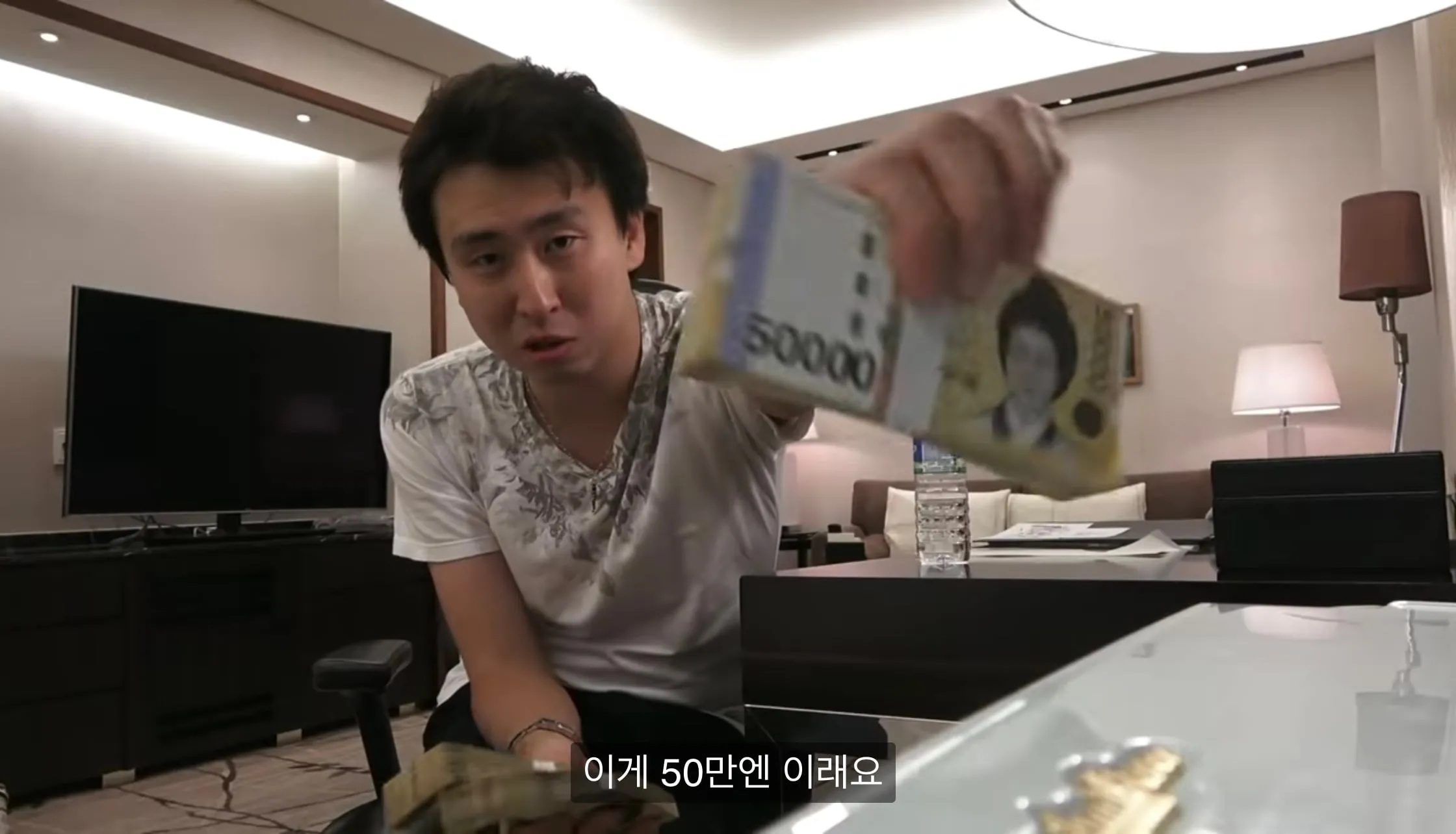 간장게장 먹어보려 한국까지 온 일본 유튜버의 최후
