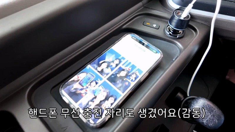 7억짜리 차 언박싱하는 20대 여성 (11)