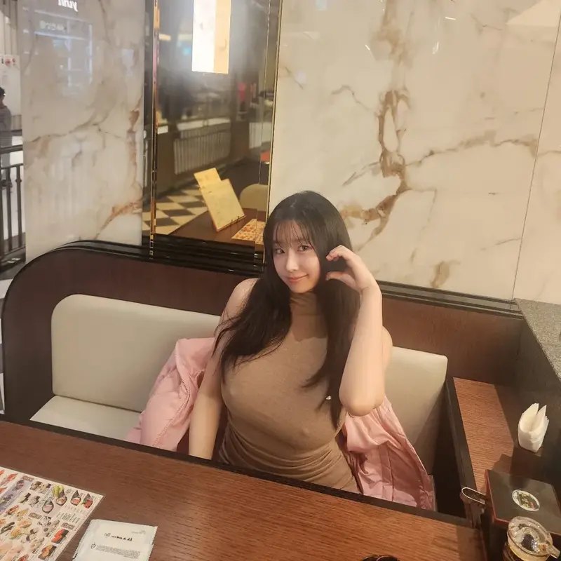 불법무기 소지하고 다니는 처자 (ㅇㅎ) (8)