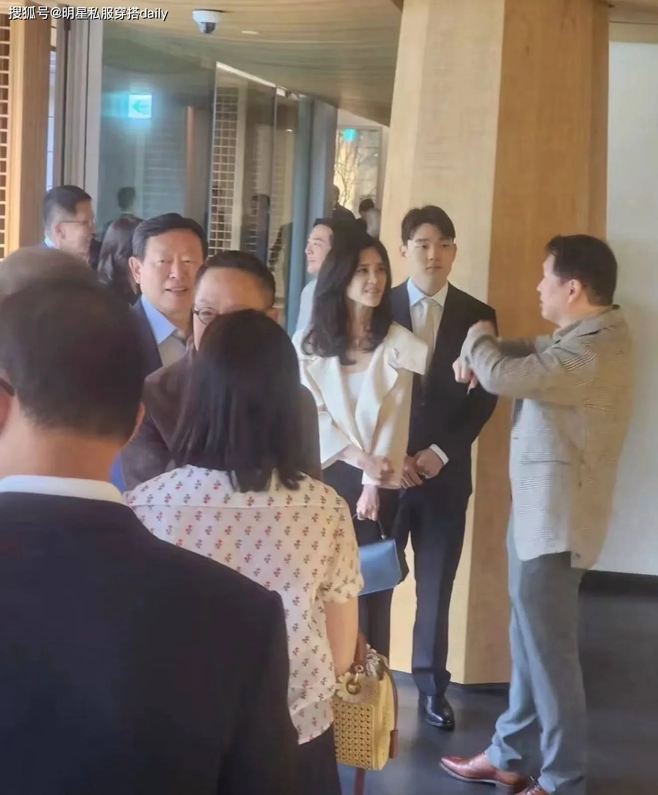 아들데리고다니는 이부진