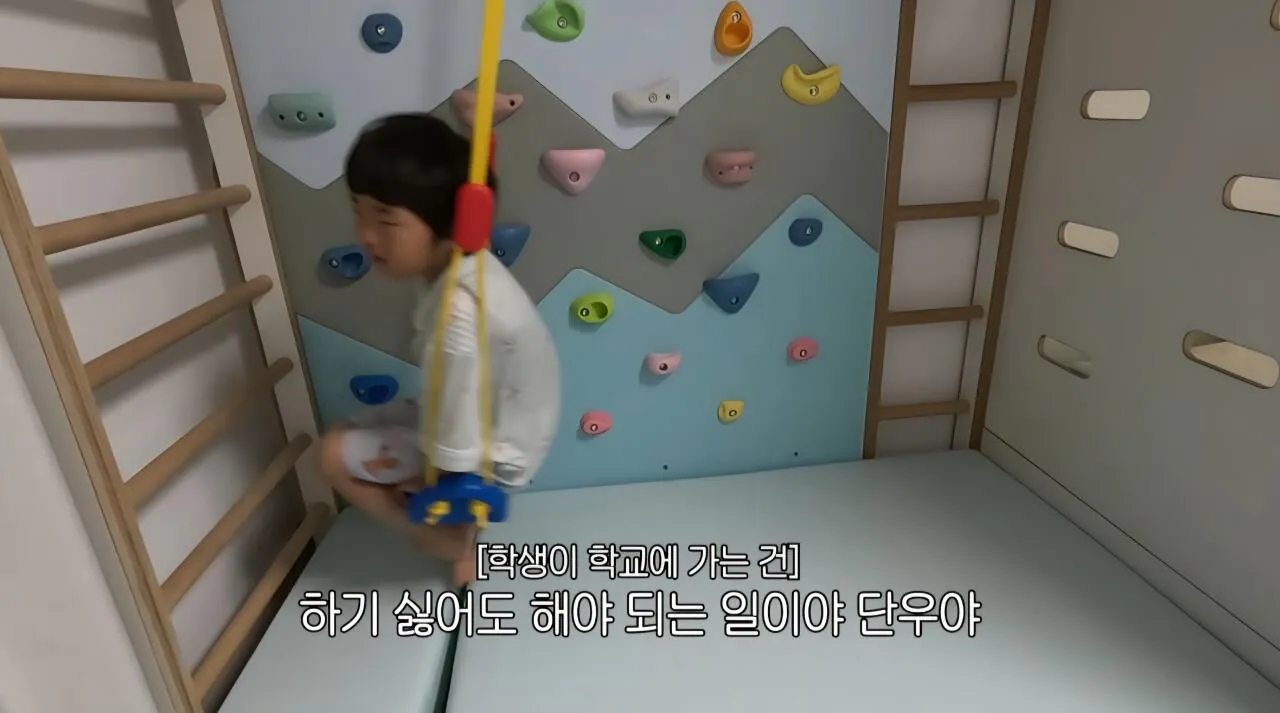 48635.jpg 학교 가기 싫다는 아들 훈육하는 매미킴 김동현 ㅠㅠㅠㅠ