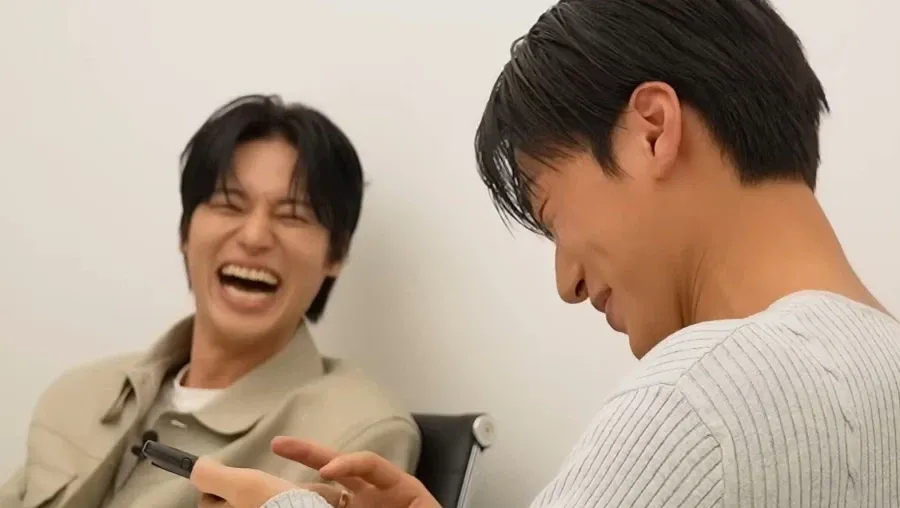 친누나랑 통화하고 논란이 생긴 한국 아이돌 (11)