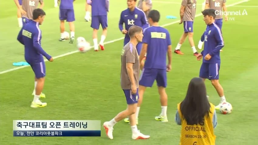 축구 국대 손흥민, 이강인 소집 완료.. (26)
