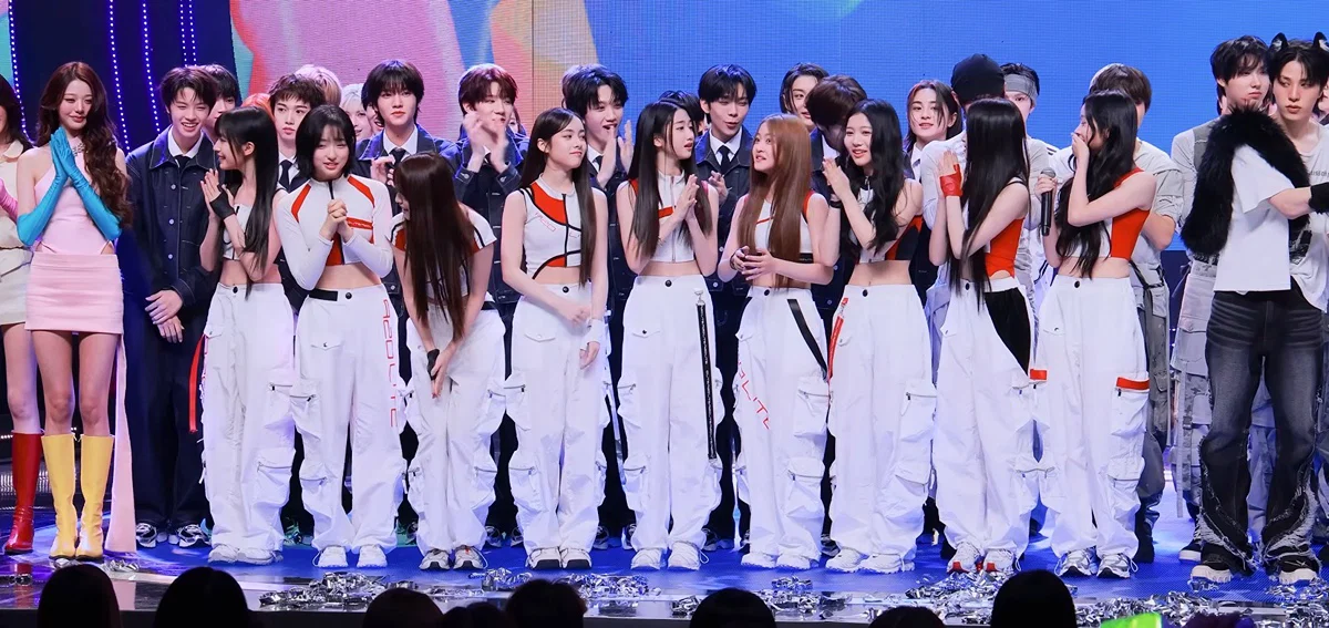 엠카 장원영 에투라 투샷 (2)