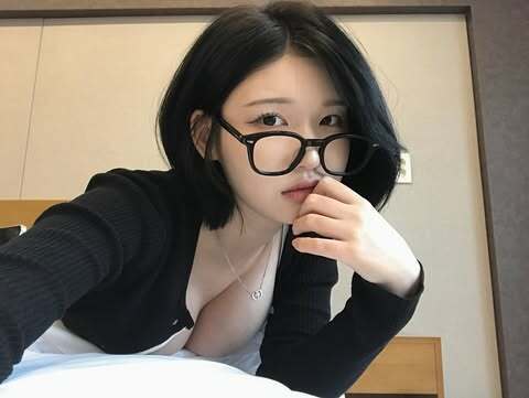 후방 ㅡ 안경 고라니율 인스타 (3)