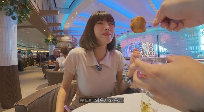 대충격. 혼자신혼여행온 빠니보틀? 일본여자 닮은 여자친구 대공개 (15)