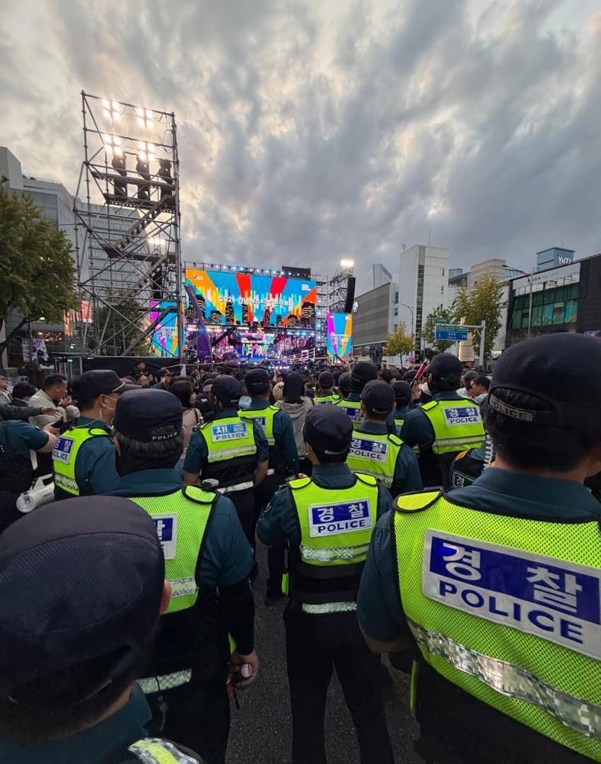 훌쩍훌쩍 지금 인파 미쳤다는 강남 페스티벌 (4)