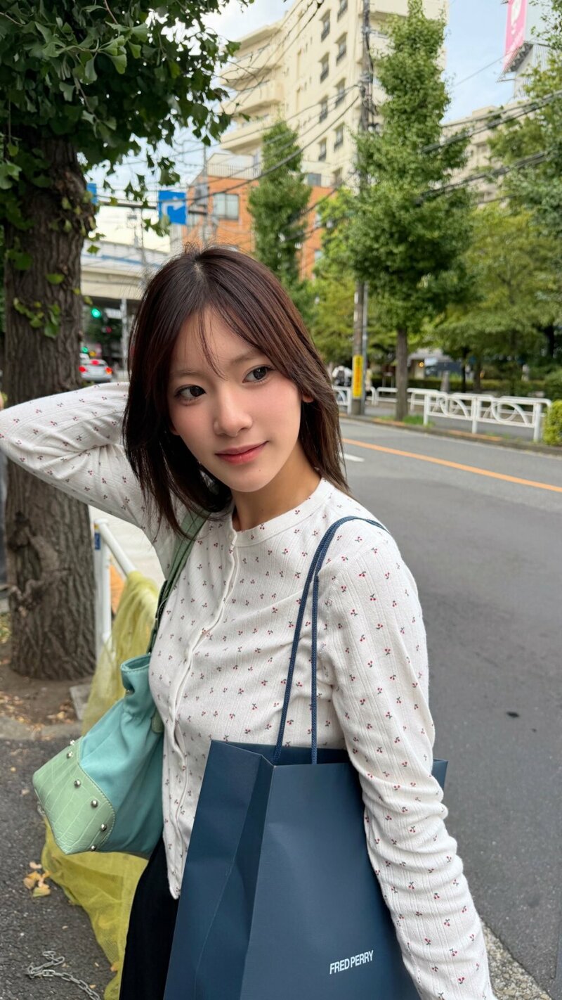 (ㅎㅂ) 19) 10월에 S1에서 데뷔한다는 신인 아오이 스즈 (4)