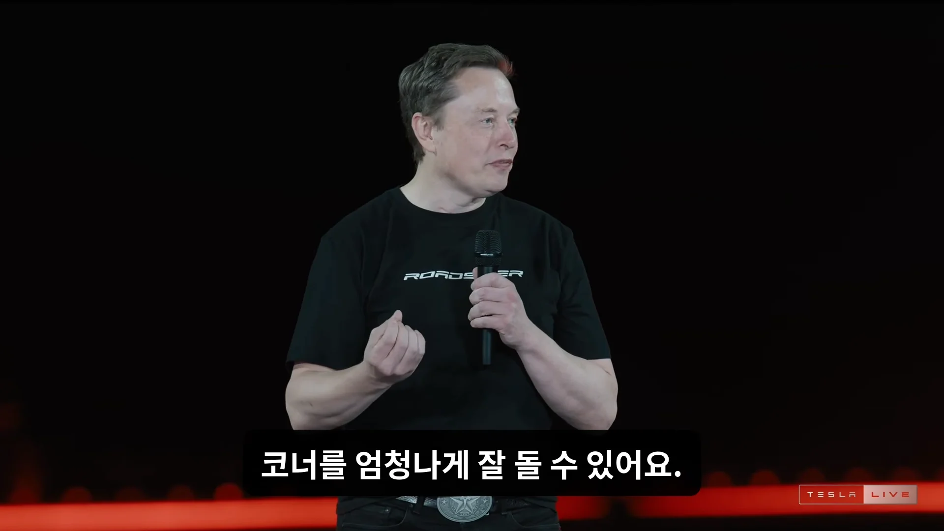 테슬라 로드스터가 붙어있을 수 있는 이유 (5)