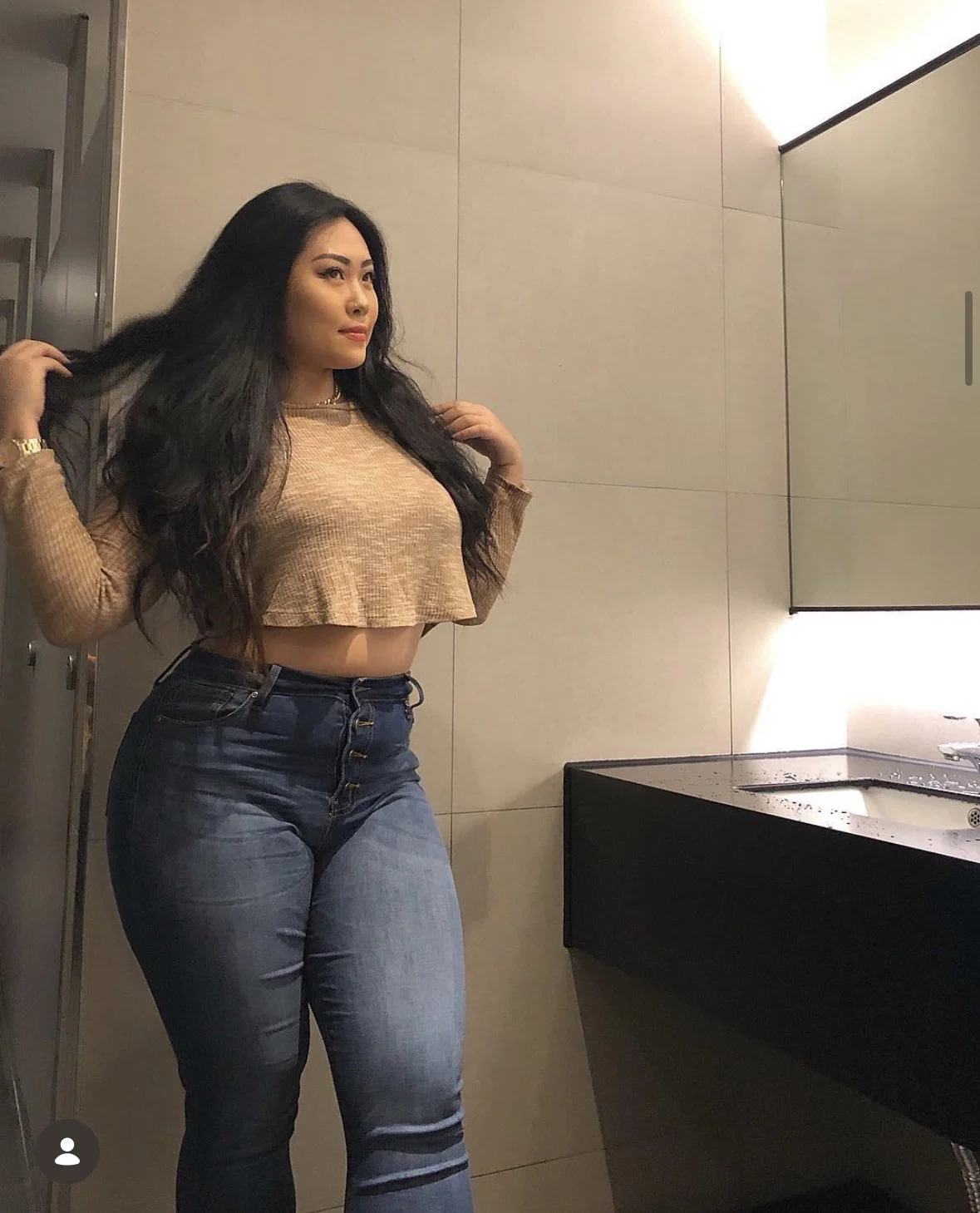 yWYyDE