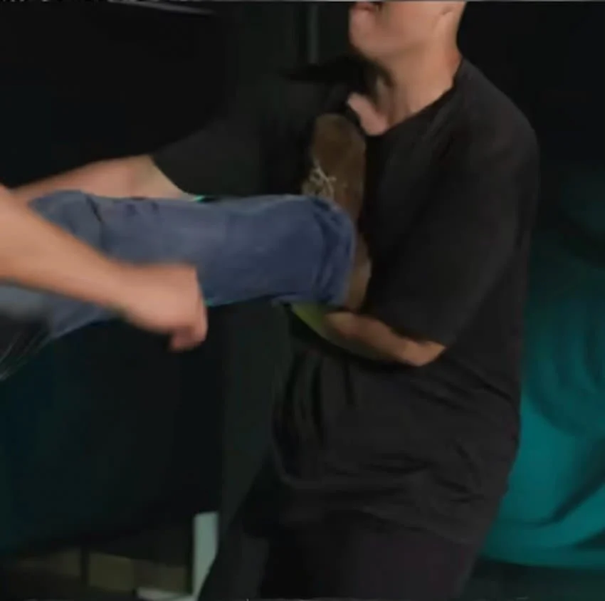 이근이 알려주는 흉기소지자 대처법 (3)