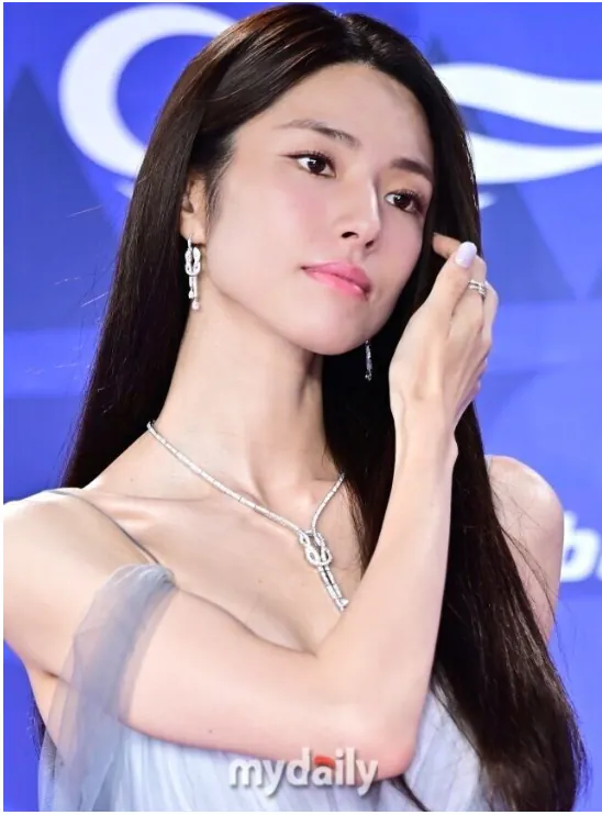 '친일 논란' 하영, 결국 '중증외상센터' 하차 (2)