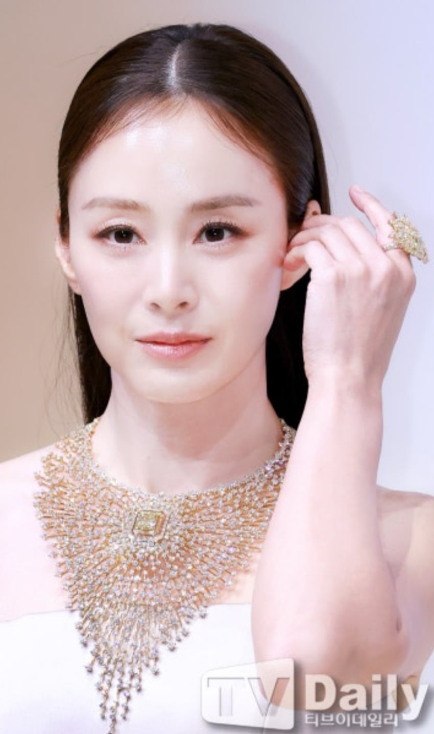 김태희 어제자 좀 당황스럽.... (9)