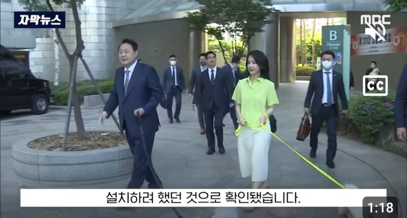 1급 보안 시설에 펫 전용 사워실 설치하라 지시 (4)