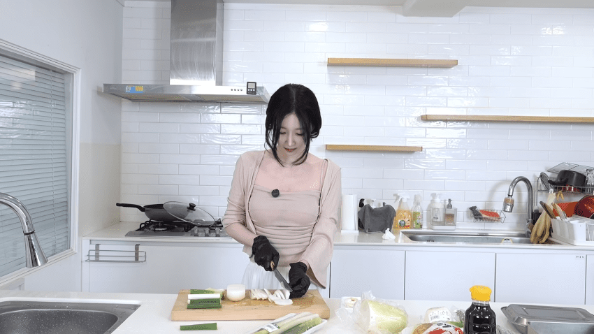 미래 남편을 위한 여캠의 신부수업 (21)