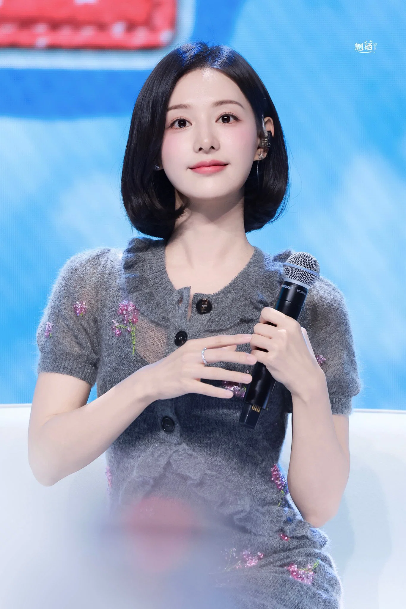 같은 원피스 입은 장원영 김지원 (5)