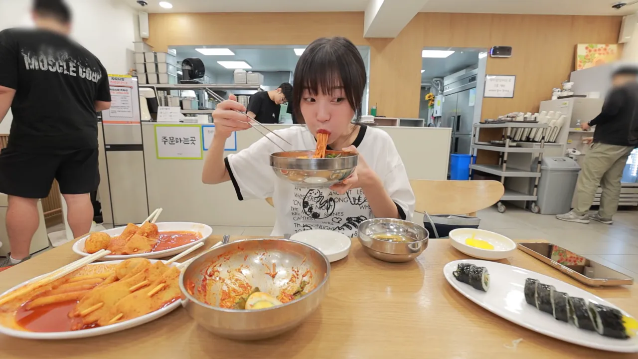 충주 쫄면 맛집 양대산맥 먹방한 쯔양 근황 ㄷㄷㄷㄷ (7)