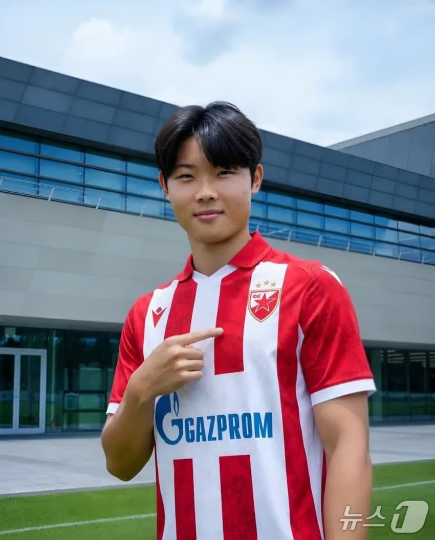 싱글벙글 이강인보다 잘한다는 한국 축구 신동.. (4)