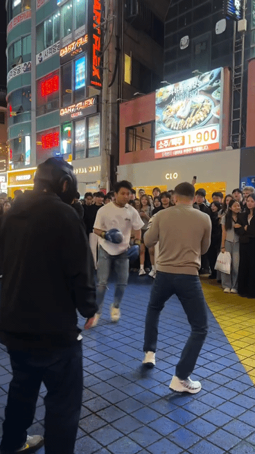 요즘 홍대 풍경 (2)