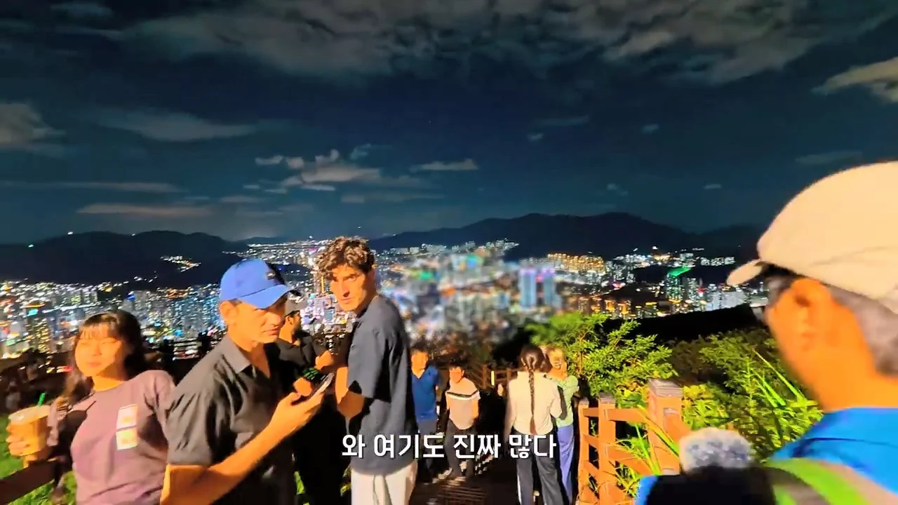 지금 부산에 여행온다고 외국인들이 몰리는 이유 (93)