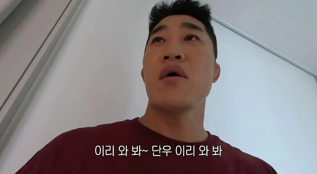48597.jpg 학교 가기 싫다는 아들 훈육하는 매미킴 김동현 ㅠㅠㅠㅠ