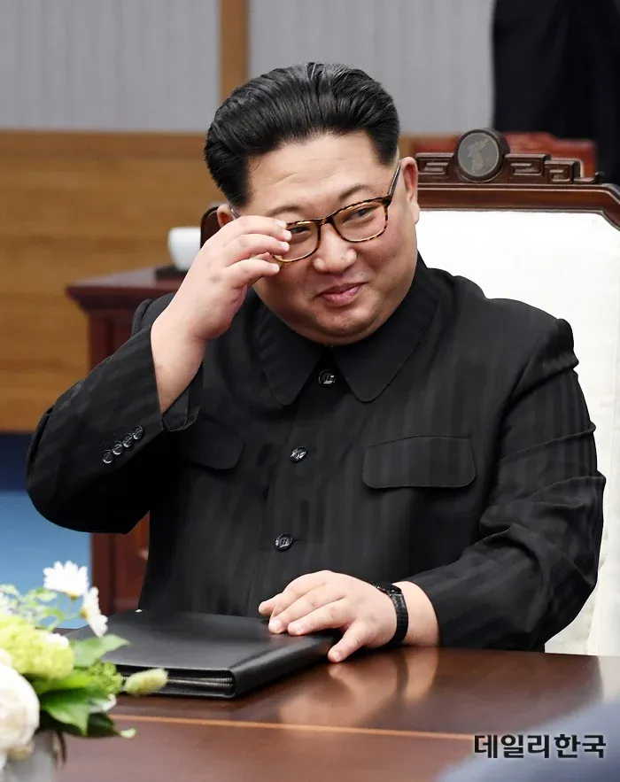 1000007384.webp "뭐? 한국이 파병 압박을 받고있다고?"