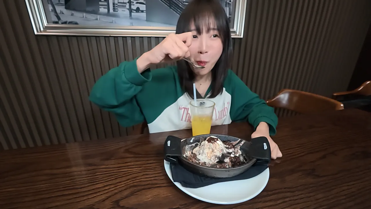 아웃백에 신메뉴 나와서 초대받은 쯔양 근황 ㄷㄷㄷ (19)