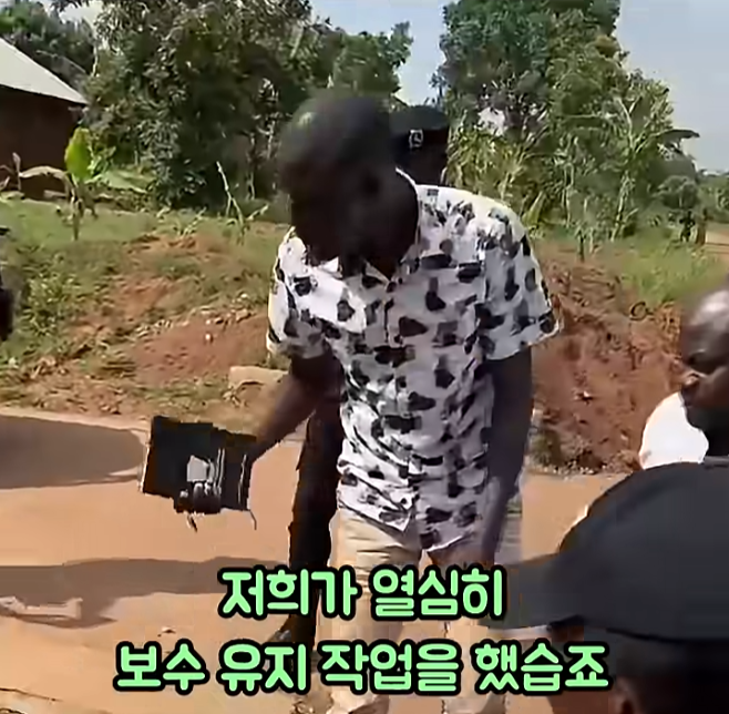 우간다의 4억 8천만원 짜리 다리 (10)
