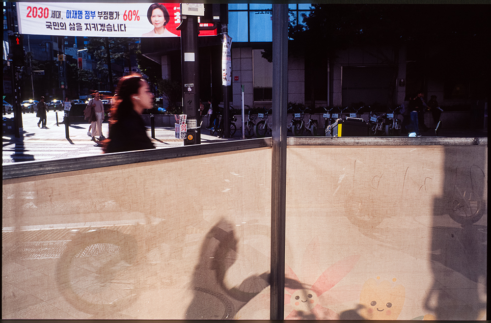 [Velvia50] 지하철 한 정거장 지나서 내림 (15)