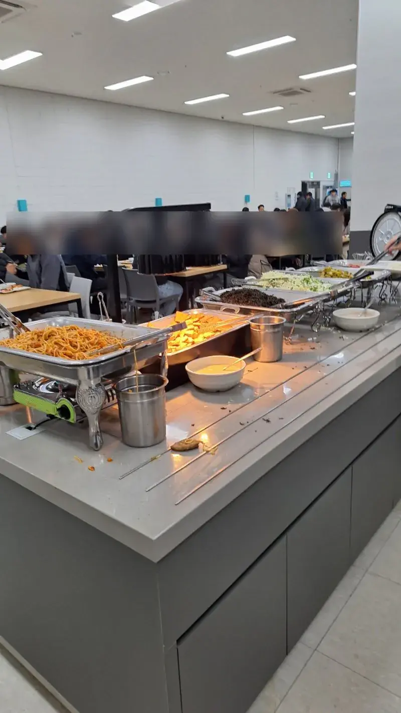 5,500원에 라면이 무제한인 한식뷔페 (3)