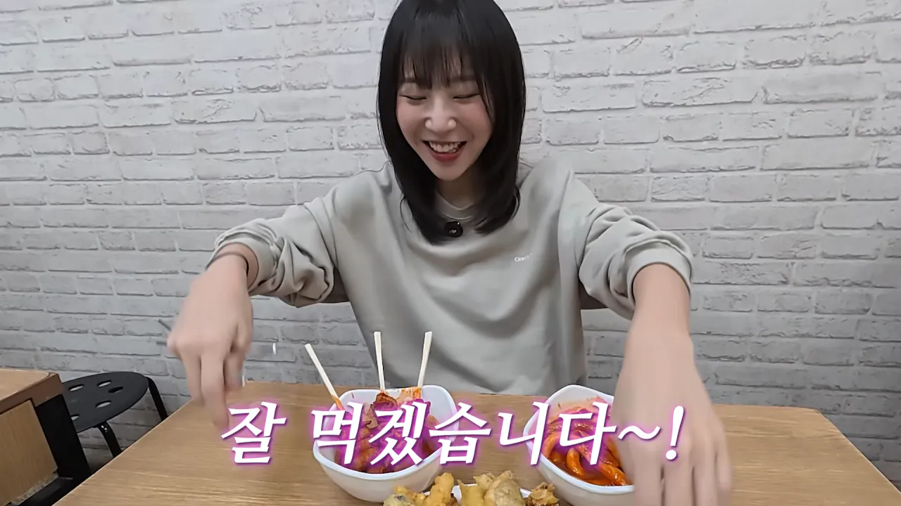 시장에서 한끼 1만 칼로리 먹방한 쯔양 근황 ㄷㄷㄷ (6)