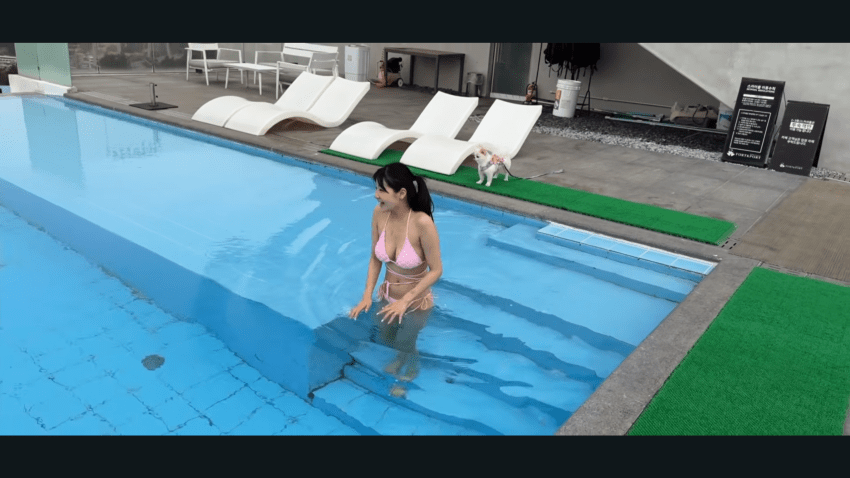 일본인 아내와 호텔 수영장 첫경험 (19)