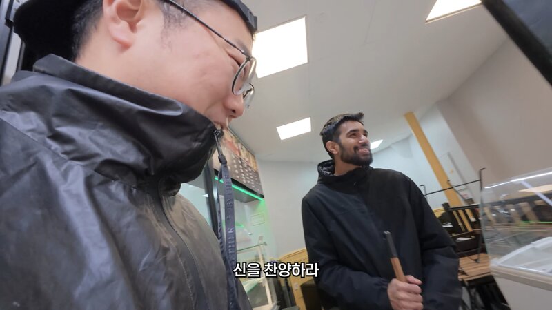 프랑스 시위 장소 가 본 캡틴따거 (13)