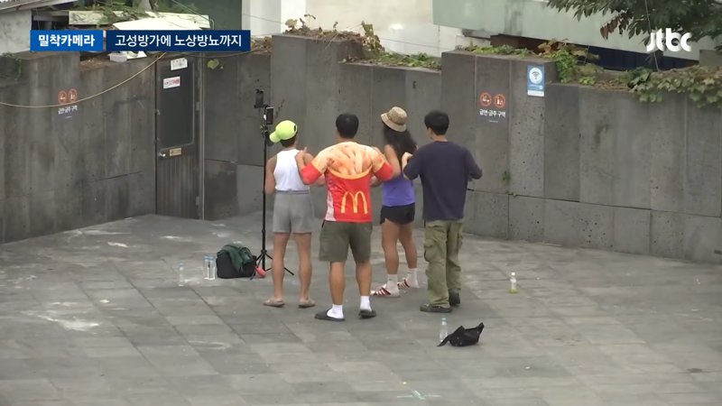 전주 한옥마을, 노상방뇨, 음주, 개인방송으로 몸살 (6)