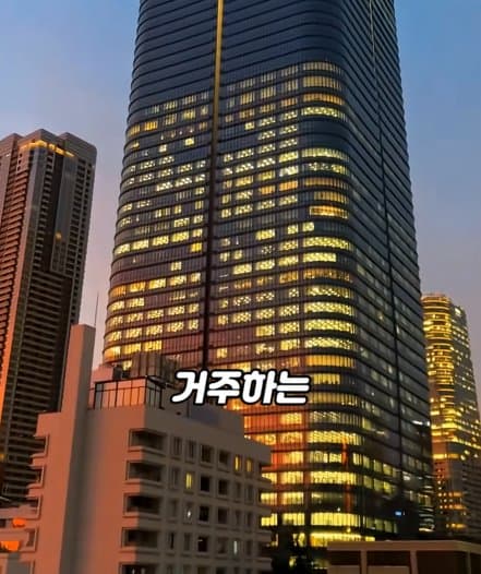 이젠 아이돌도 금수저여야 할 수 있다 (38)