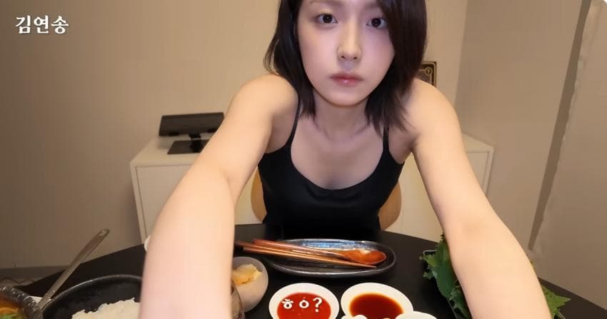 이뻐서 서비스 받는 나폴리맛피아 오른팔 05년생 파스타미녀 요리사 (38)
