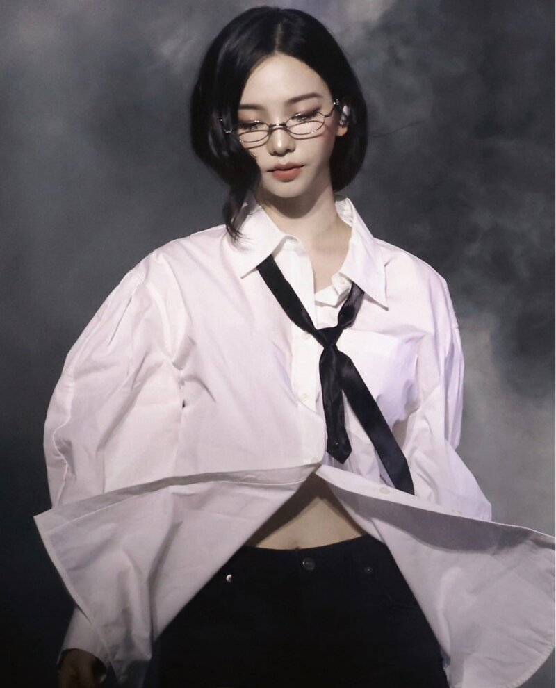 인벤러보고 빵 사오라는 일찐 카리나 (3)