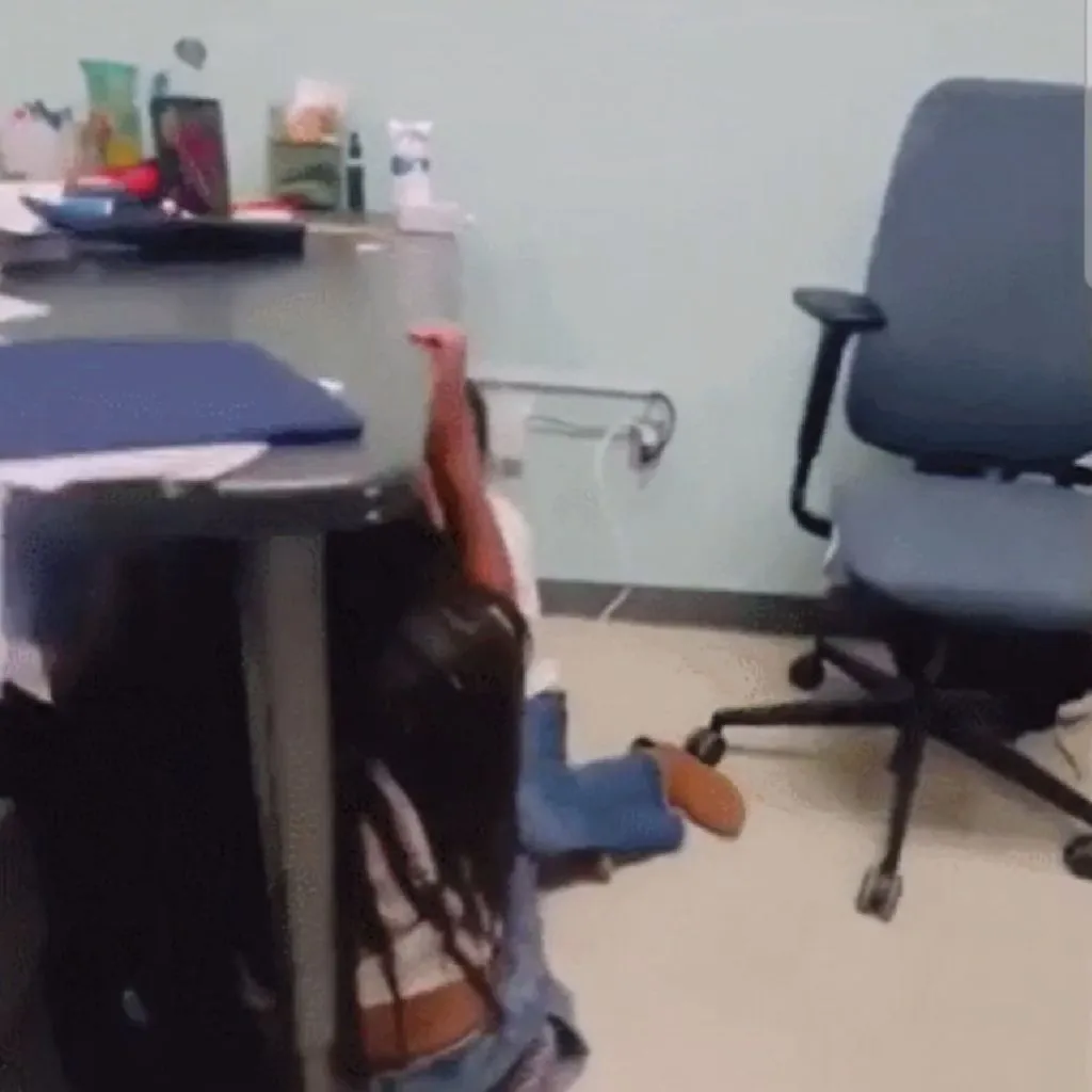 선생님이 죽었을때 대피하는 법