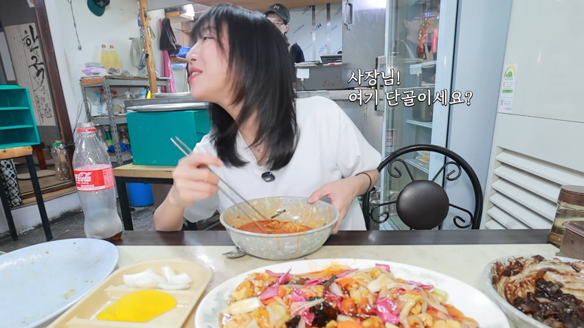 쯔양 중국집 먹방 직관하고 극찬하는 강릉 어르신 ㅋㅋㅋ (10)