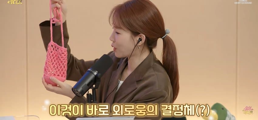 '50세 미혼' 배우 김현주, 외로움 커 하루종일 뜨개질. (14)
